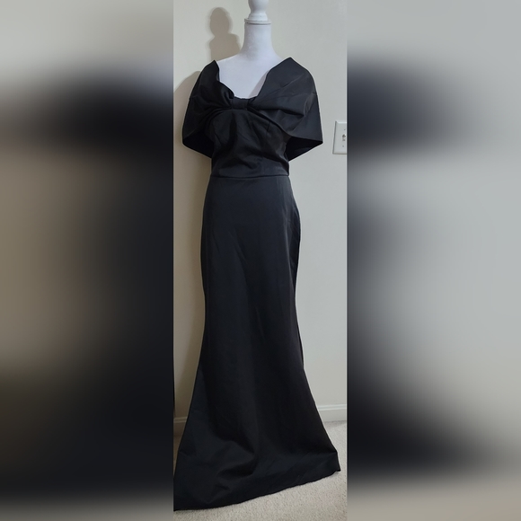 NWT Women’s Off The Shoulder Black Formal Maxi Dress, Mermaid Size L (8/10) - Picture 6 of 13